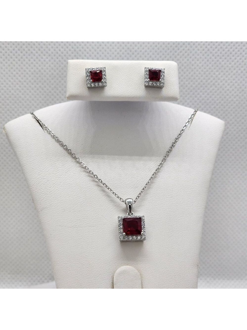 Brand New Sterling Silver 925 Red Square Gemstone 2pc Set
